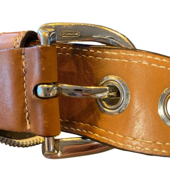 Coach White Leather Bag with Brown Leather Strap - Picture 5 of 5